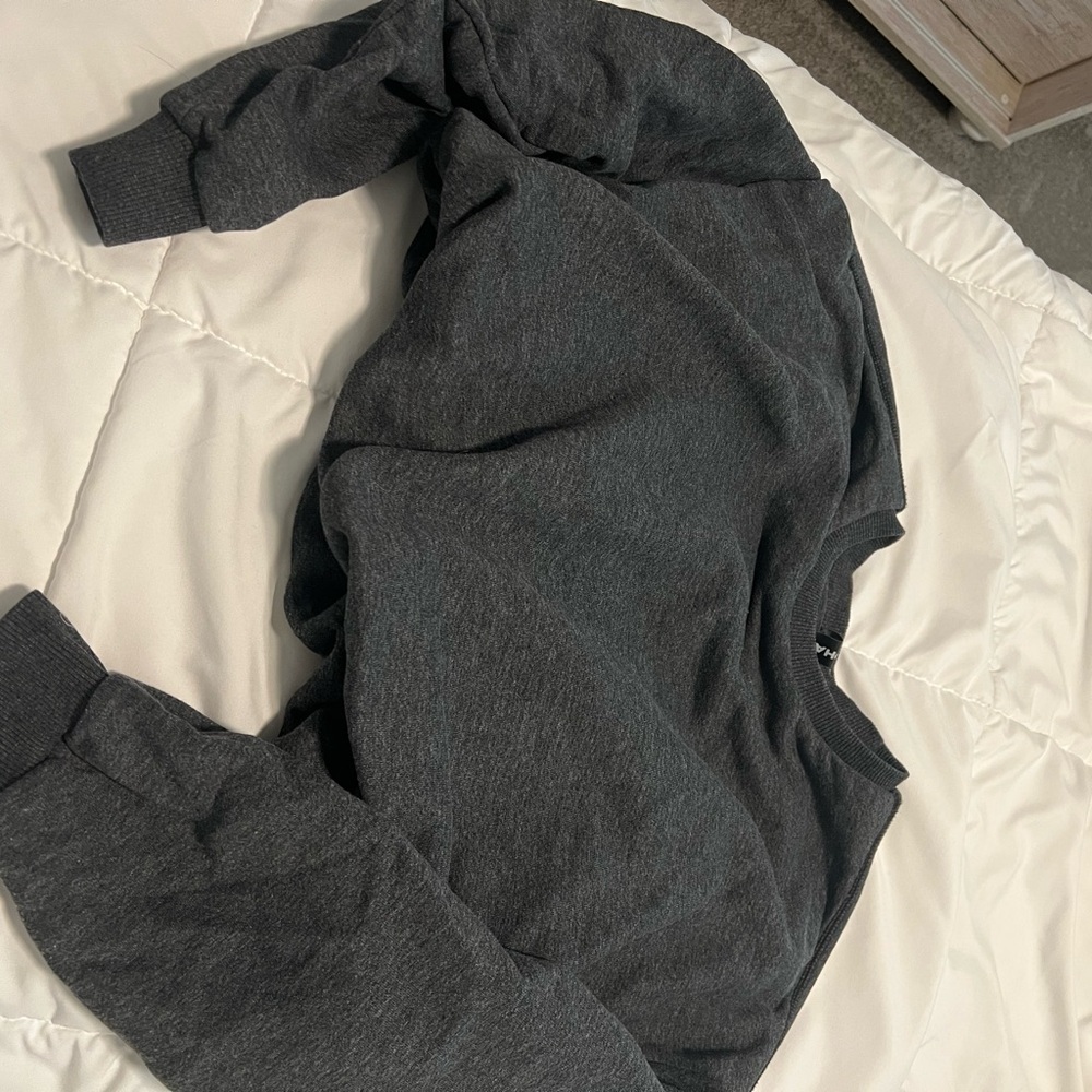 Alphalete Dark Gray Bubble Crop Sweatshirt